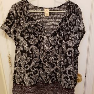 Black and white blouse